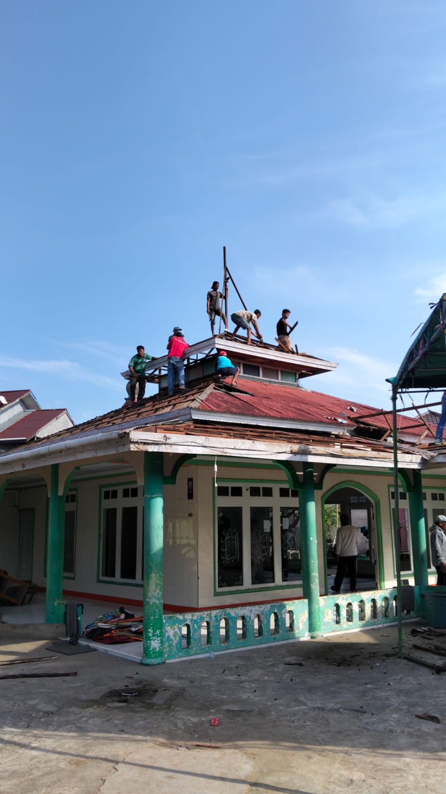 Proses Pembongkaran Surau Baitusshalhin